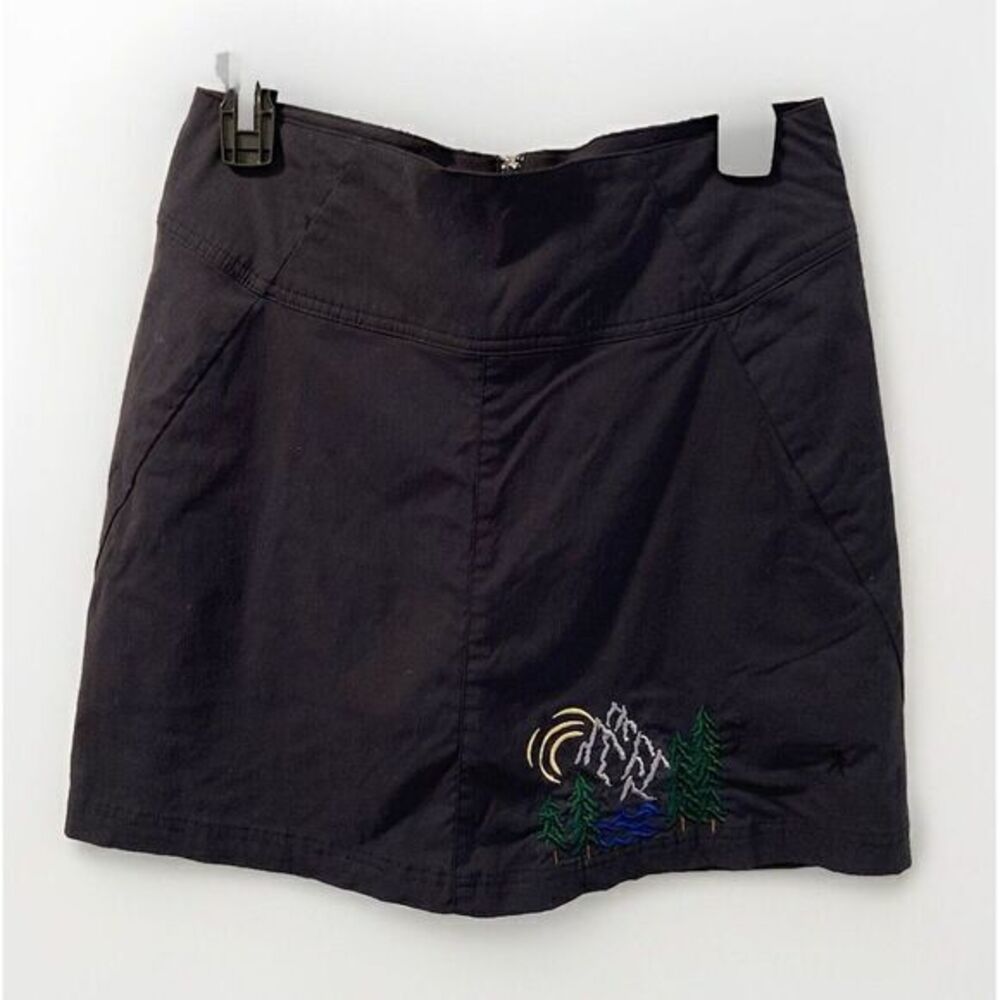 Royal Robbins Women's Skort Navy Mountains Embroidery Size 2 Nylon Hiking Unique